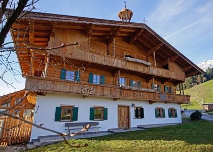 NEW - Luxury farmhouse, including wellness, in Ellmau "Villa Rieplerhof"